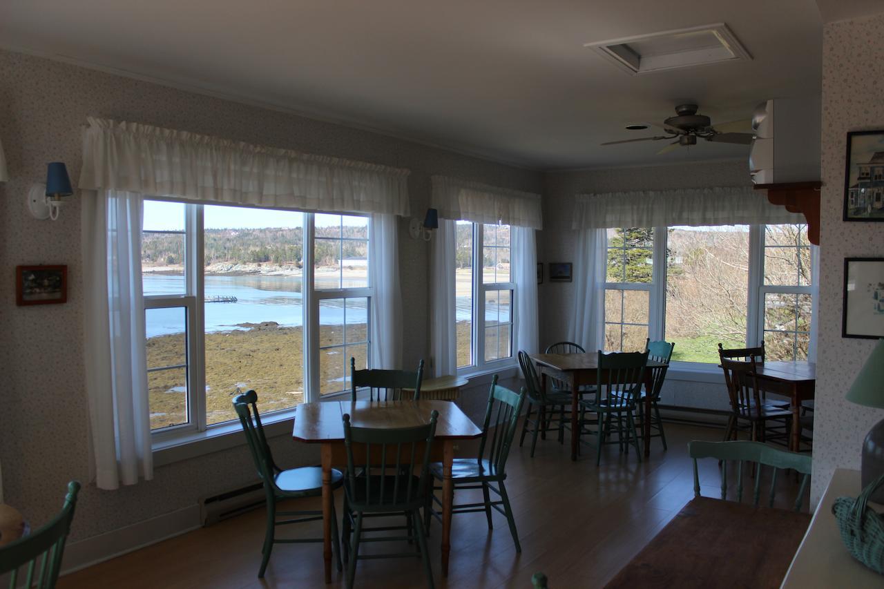 Compass Rose Heritage Inn North Head Exterior photo