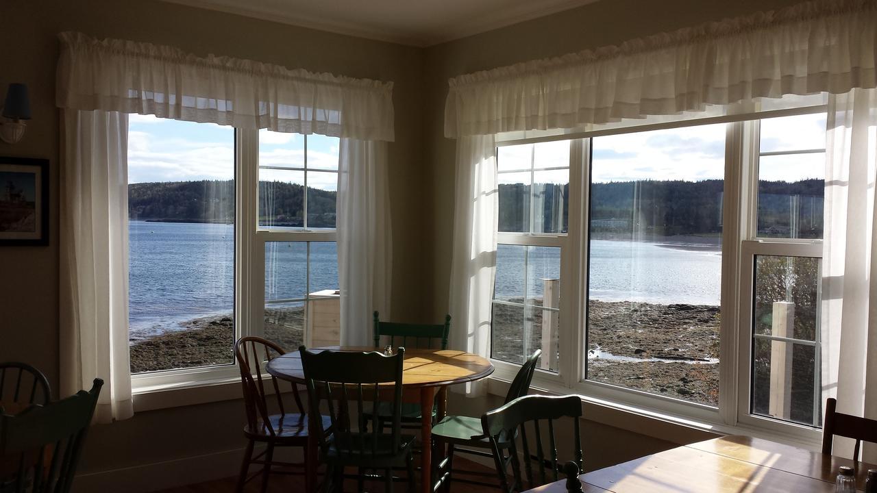 Compass Rose Heritage Inn North Head Exterior photo
